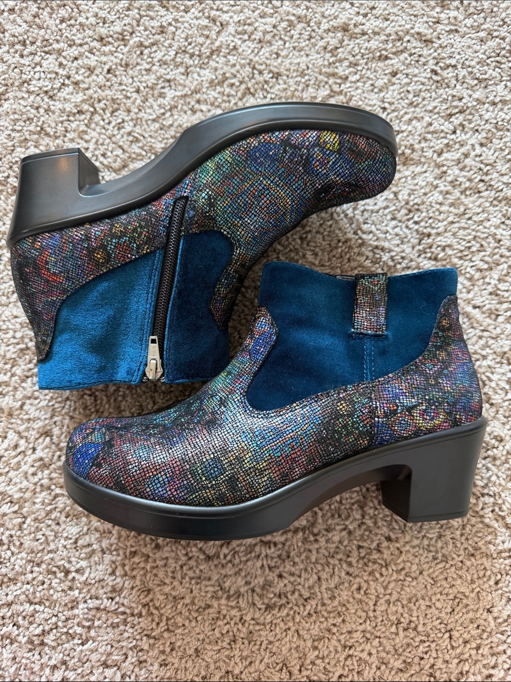 Alegria Hayden Ankle Boots Beauty Blur Women's 38 NWT - Picture 2 of 7